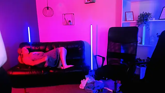 inga_gree élő XXX-chatje