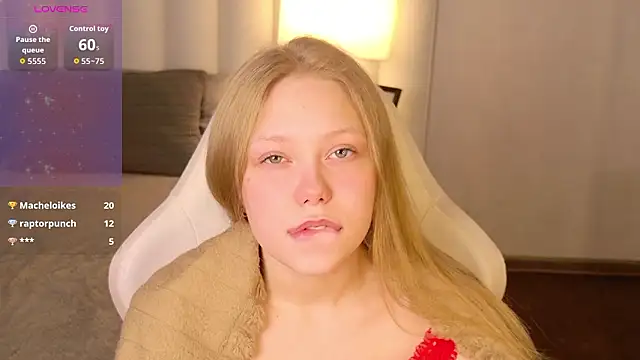 AudreyRossy Chat XXX in diretta