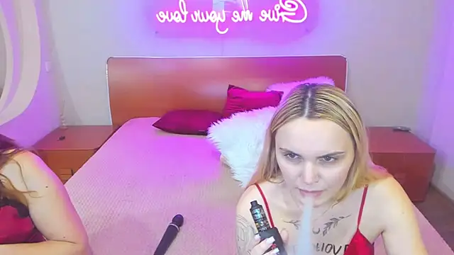 Chatroom XXX en direct de MagicEyess