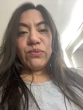 Iam__Cristal Chat XXX in diretta