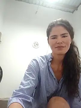 RosseeHoney Chat XXX live