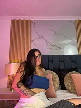 دردشة VioletaMaddox الجنسية المباشرة