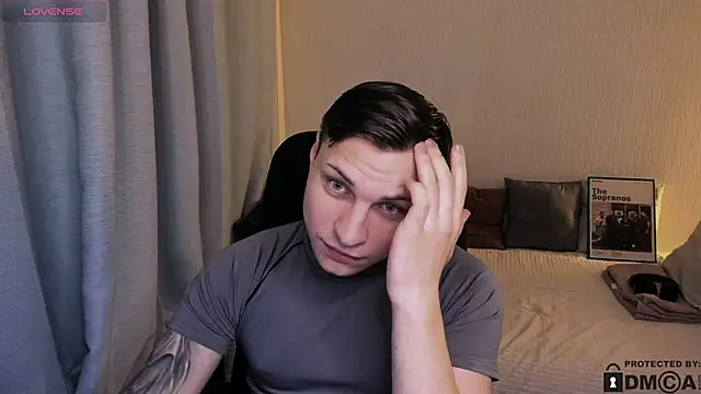 handsome_guy01 Adlı Modelin Canlı XXX Sohbeti