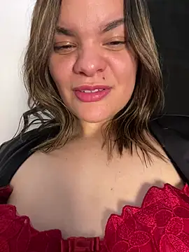 Zyrella: απευθείας συνομιλία ΧΧΧ