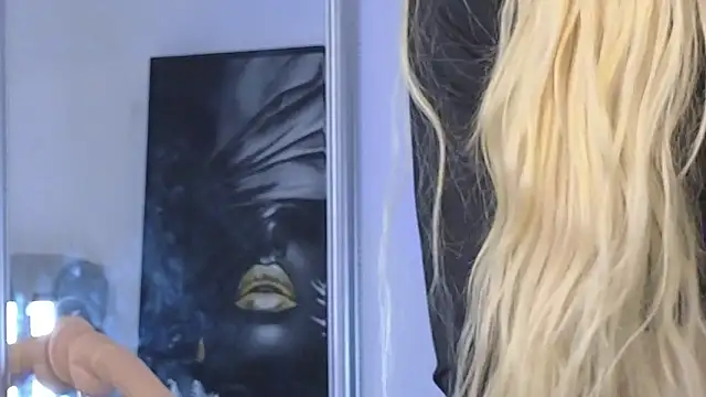 JuliaJuliette's Live XXX Chat