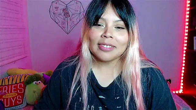 EllieMoonXのライブXXXチャット