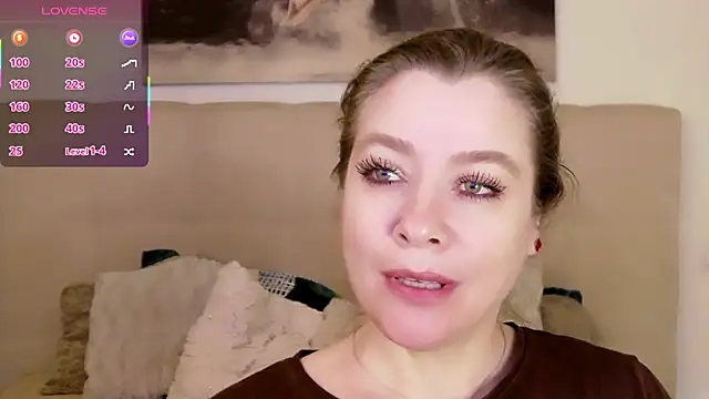 XXX chat uživo modela PetersEmily