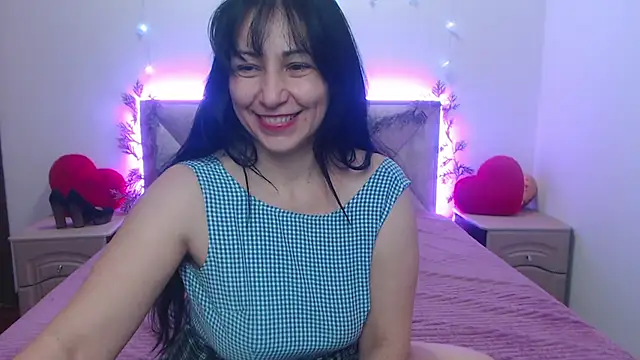 LiluGrants – Live XXX-chat