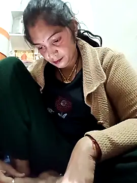 Mohni_love's Webcam Show