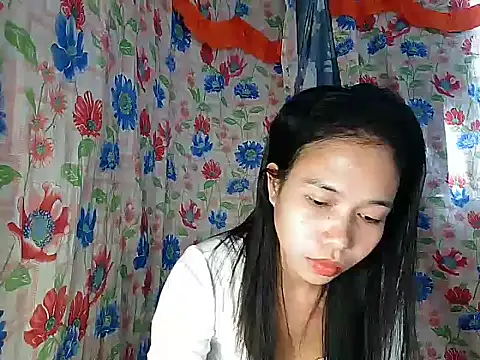 PinaySkinnyGirl: онлайн-секс-чат