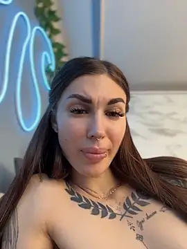 Charming_Ritta Chat XXX in diretta