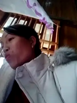 Gummiesun Live XXX chat