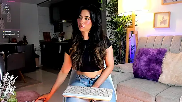 Issa_cooper Chat XXX in diretta