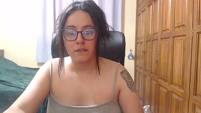 Venus_cat_ live XXX chat