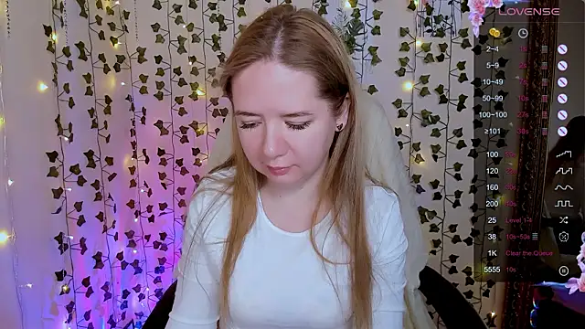 Chatroom XXX en direct de Evaa_Grey