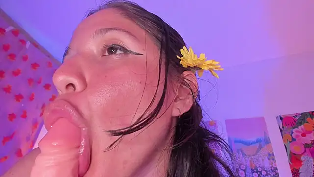 naharasoller's Live XXX Chat