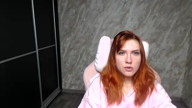 Reginasmilee's Live XXX Chat