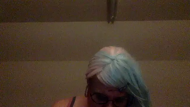 SSeekcd420333 élő XXX-chatje