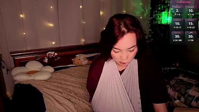 OdetteBiddy live XXX chat