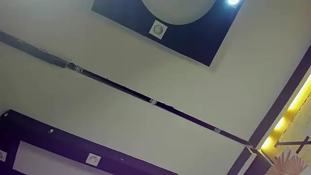 Chatroom XXX en direct de VenusColeman_