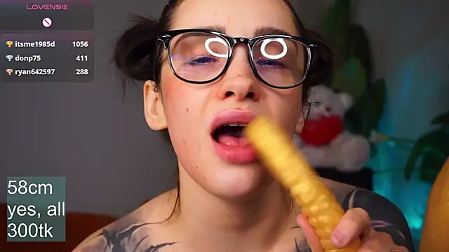 EvaCanton's Live XXX Chat