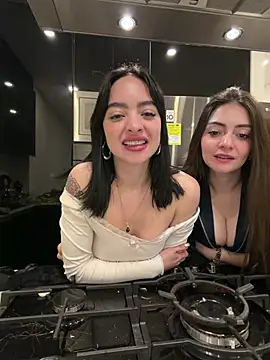 roouse live XXX chat