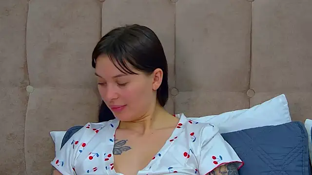 AlexandraBloomのライブXXXチャット