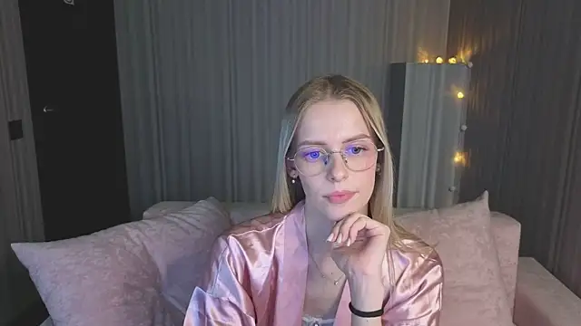 kittie_like18 Chat XXX live