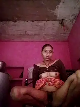 Juli_rathore webkamerás műsora