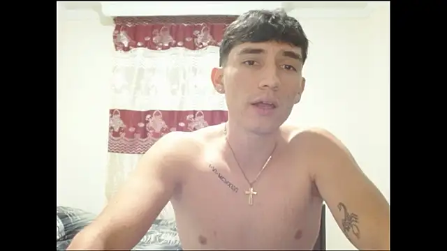 ChicoMaloFfF: διαδικτυακό σόου στην κάμερα