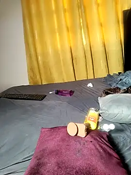 Hugemassivebootie Adlı Modelin Canlı XXX Sohbeti