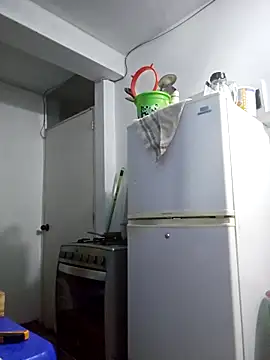 Kitty_Kalifa: онлайн-секс-чат