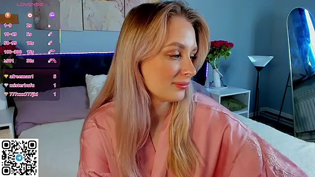 KiraRuiz's Live XXX Chat