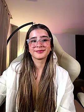 Stormiie777: απευθείας συνομιλία ΧΧΧ