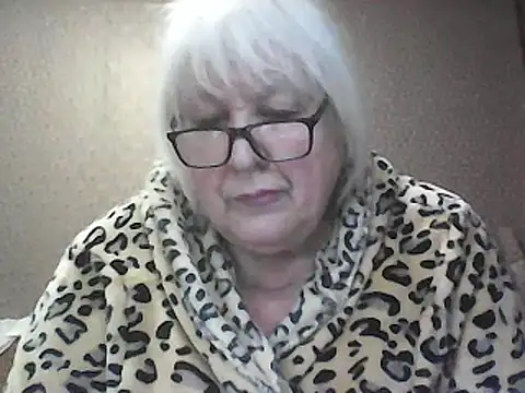 Alexia64231 Adlı Modelin Canlı XXX Sohbeti