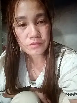 cutebobi: онлайн-секс-чат