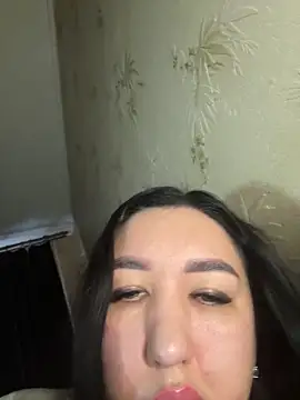 Chat XXX en directo de Naughtbaby_2025