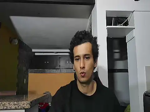 talktome4's Webcam Show