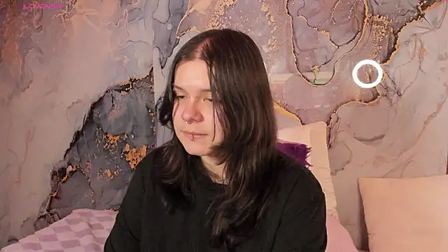 Chatroom XXX en direct de Mey_moon