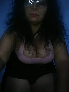 Chat +18 de Amarantha25 ao vivo