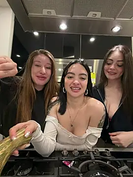 Онлайн чат XXX roouse