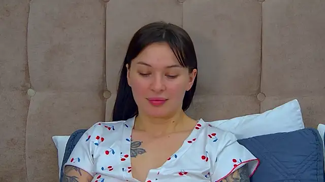 Chatroom XXX en direct de AlexandraBloom