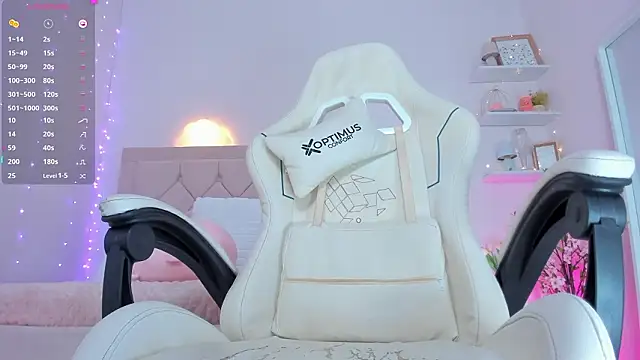 kim_dreams18: онлайн-секс-чат