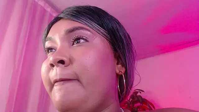 Evelyn_A 即時 XXX 聊天