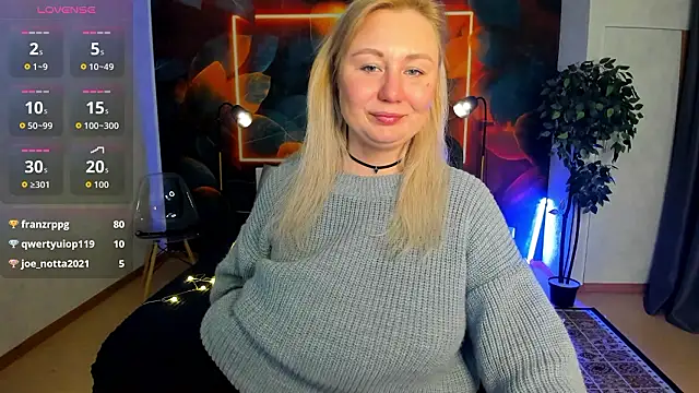 scent__of_woman's Live XXX Chat