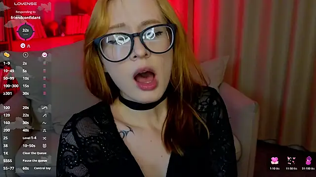 WICKEDEMBER live XXX chat