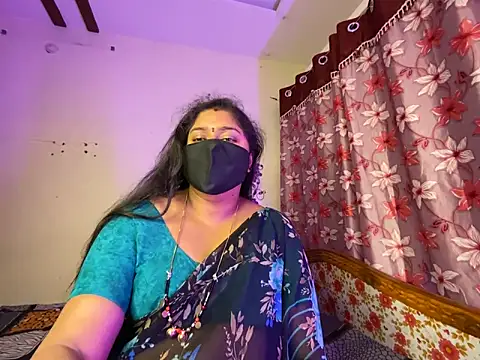 Show de LouleyRanii na webcam