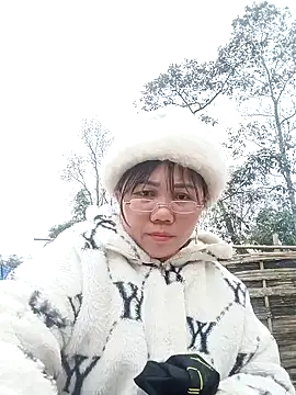 alycen Chat XXX in diretta