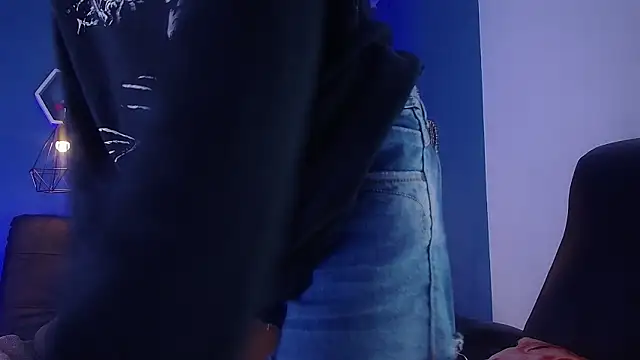 Chat +18 de Aurora_ath ao vivo