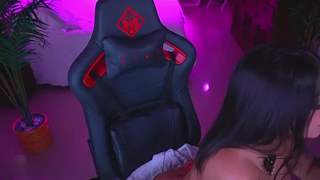 Chat +18 de ambarEvans ao vivo